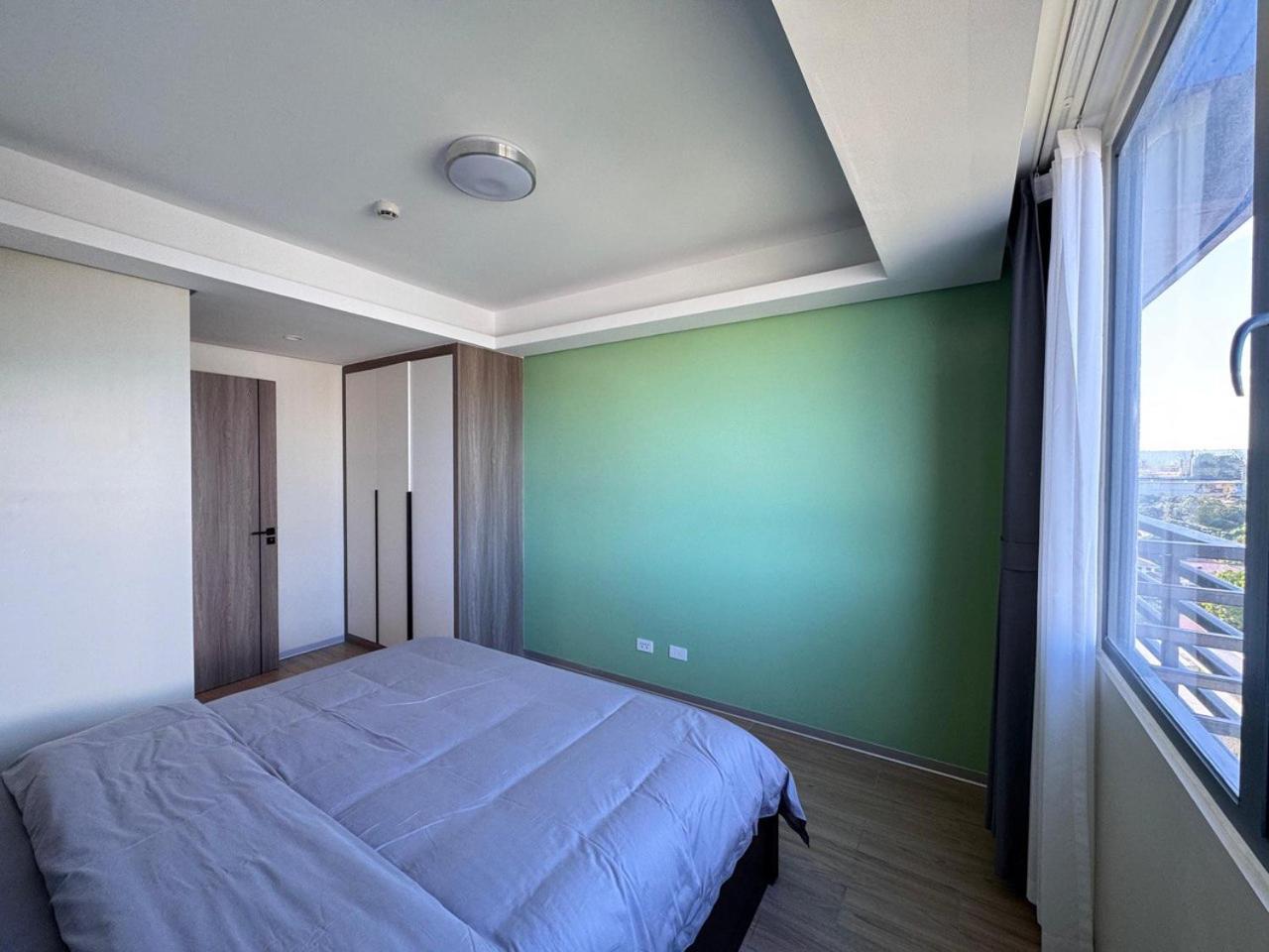 L Condotel Paranaque City 客房 照片