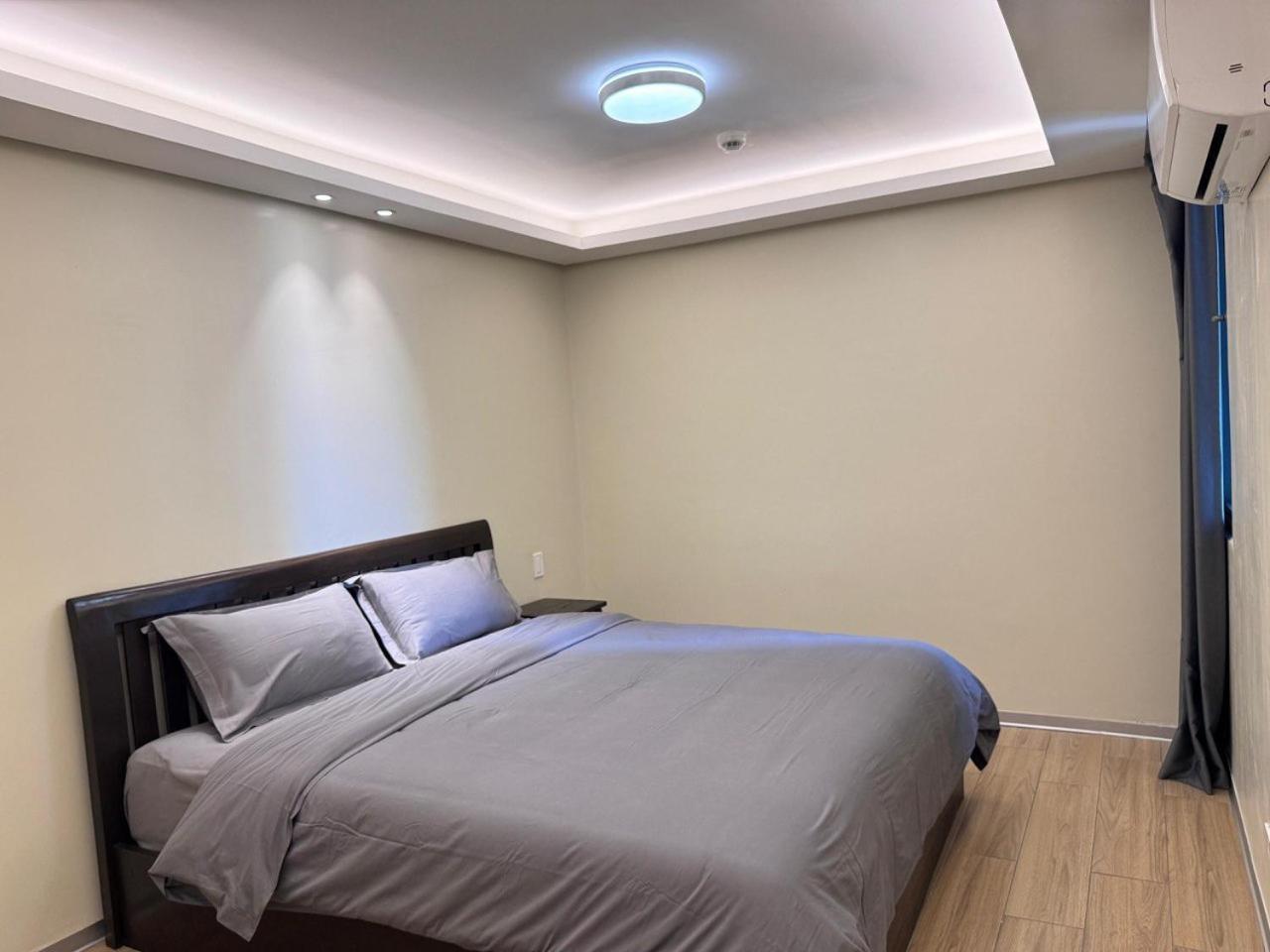 L Condotel Paranaque City 客房 照片
