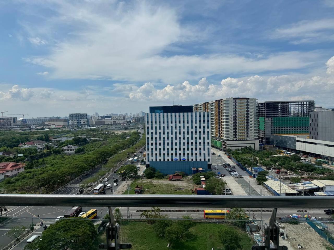 L Condotel Paranaque City 外观 照片