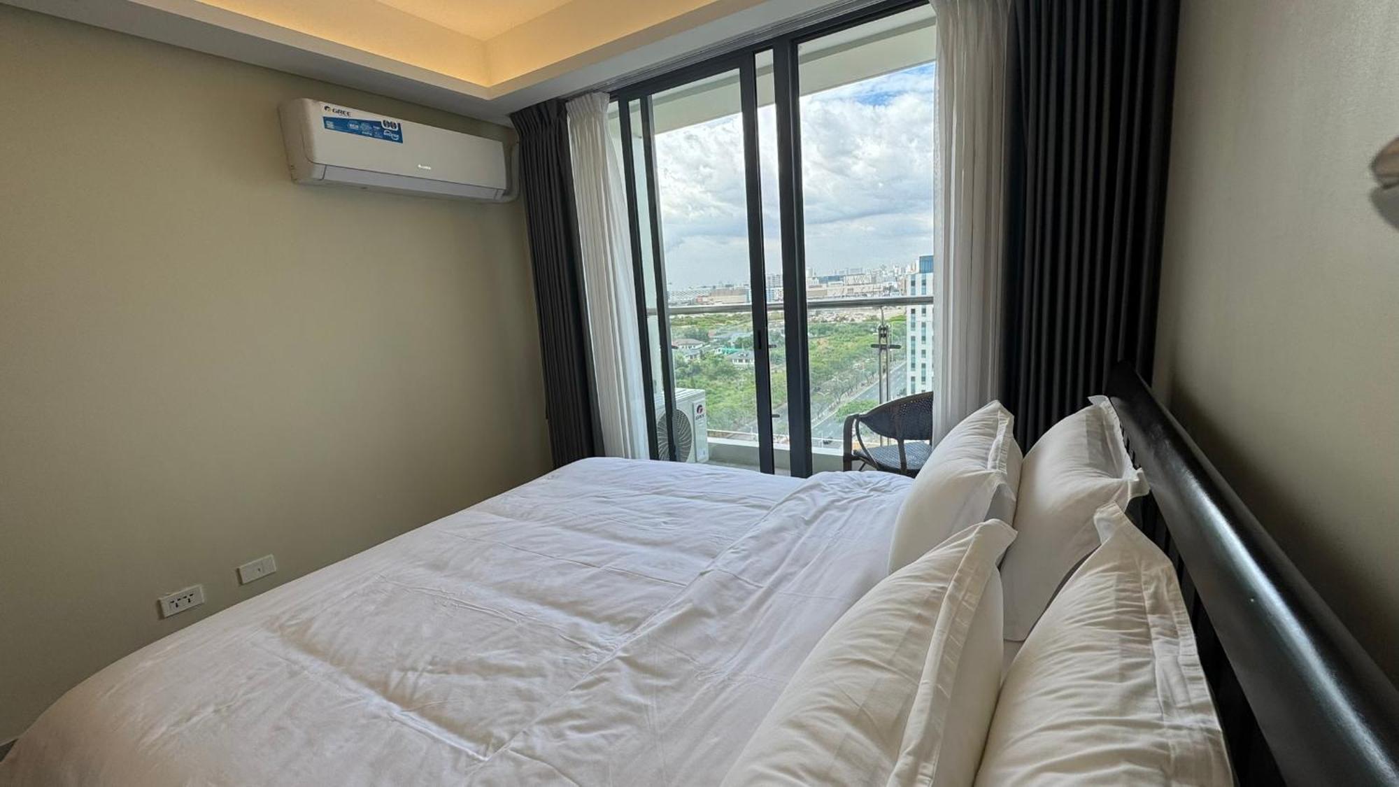 L Condotel Paranaque City 外观 照片
