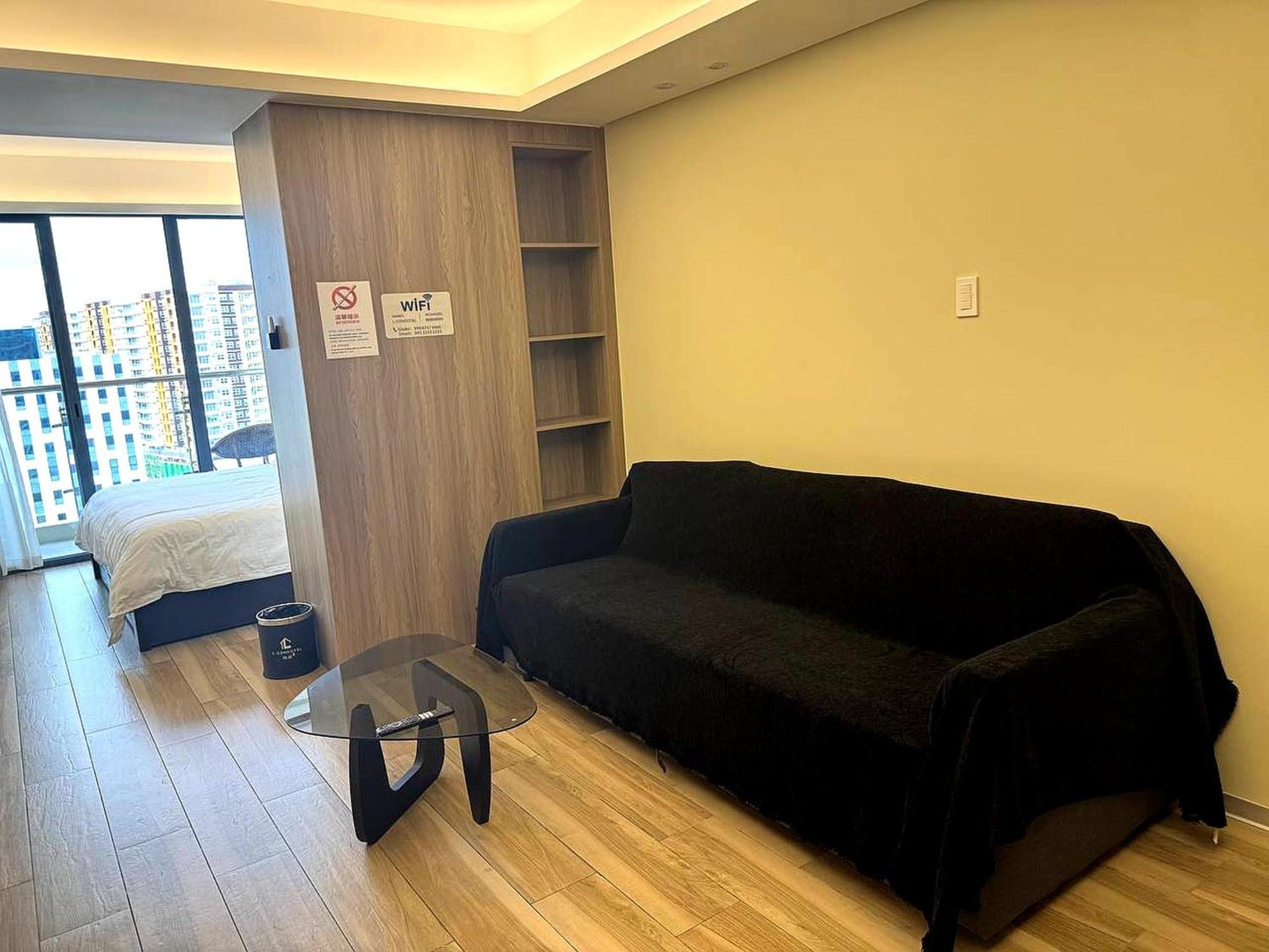 L Condotel Paranaque City 外观 照片